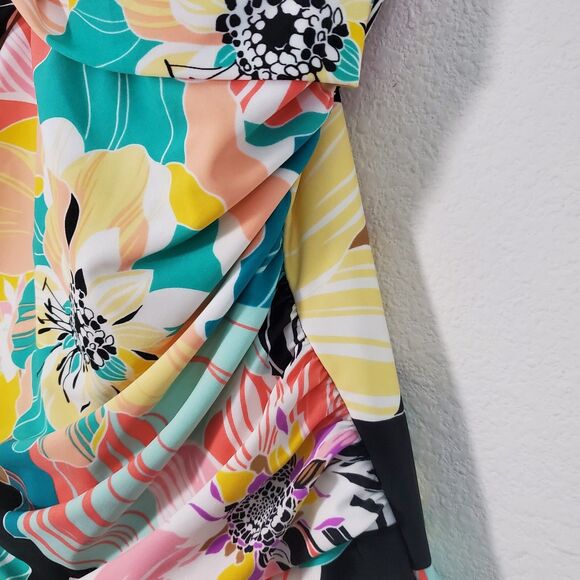 Maxine of Hollywood Swimsuit 14 Multicolor One Piece Tropical Floral Smoothing - Picture 4 of 11